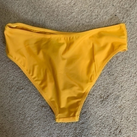 Brave Soul from Nasty Gal Yellow Bikini Bottom NWT Small - Picture 9 of 9
